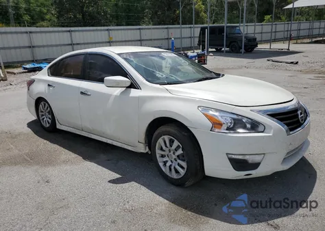 2015 Nissan Altima 2.5 z USA, uszkodzony, nr VIN 1N4AL3AP3FC299165